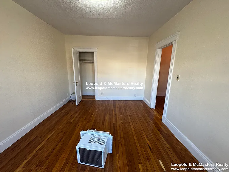 1124 Commonwealth Ave — Photo 48