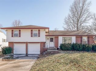 515 Concord St, Belton, MO 64012