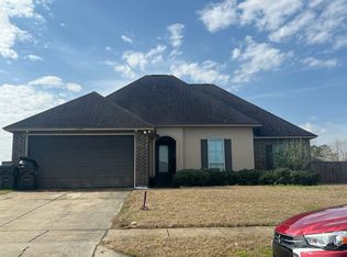 17599 Feather Ridge Dr, Prairieville, LA 70769