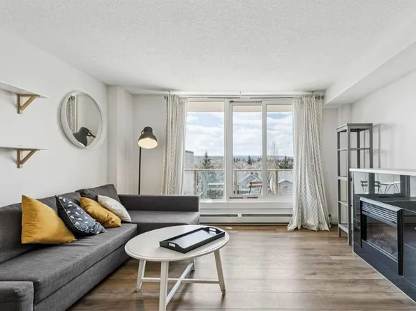 429 E 14th St NW #507, Calgary, AB T2N 2A3