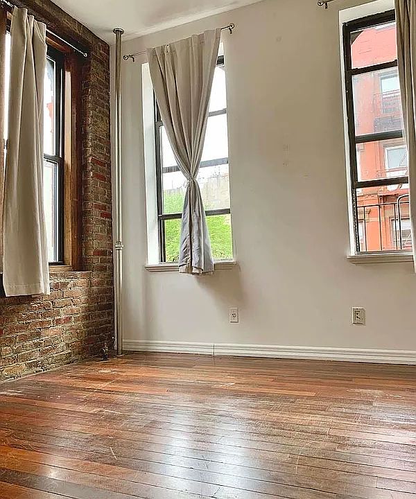 1st image of 168 Stanton St #2A
