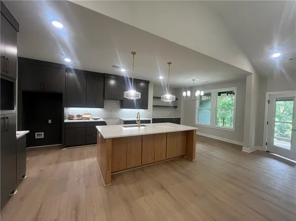 9 Cawood Dr, Bella Vista, AR 72714