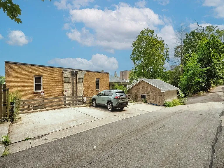 105 Shady Dr W #4 — Photo 25