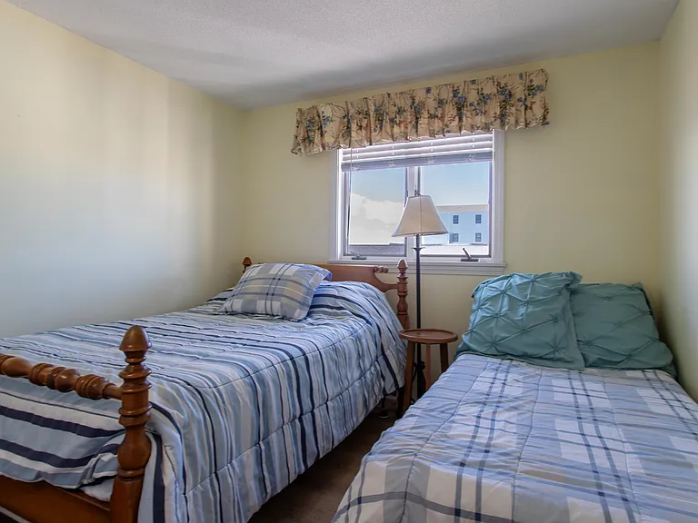 493 Ocean Blvd #22 — Photo 10