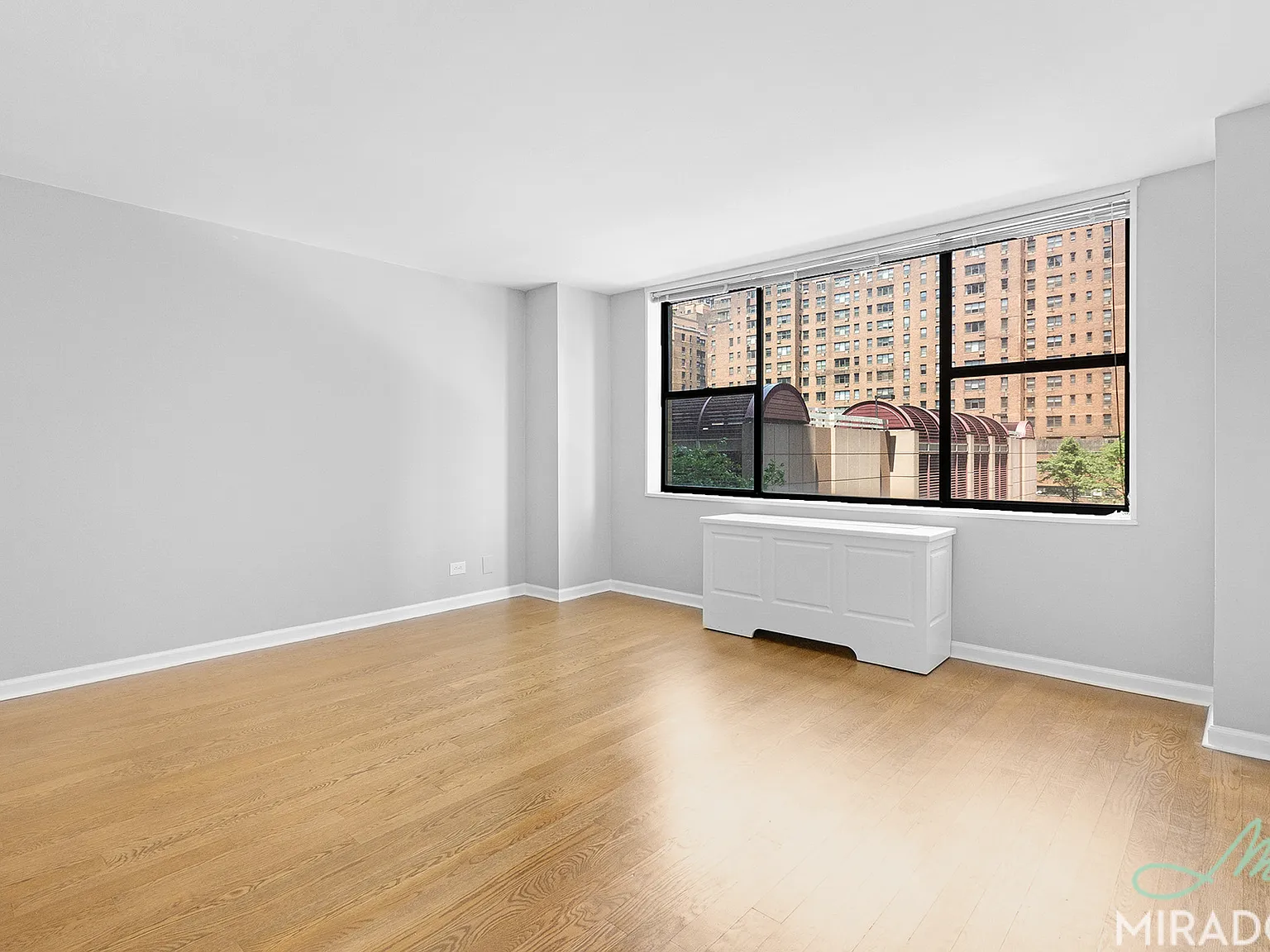330 East 39th Street — Photo 2