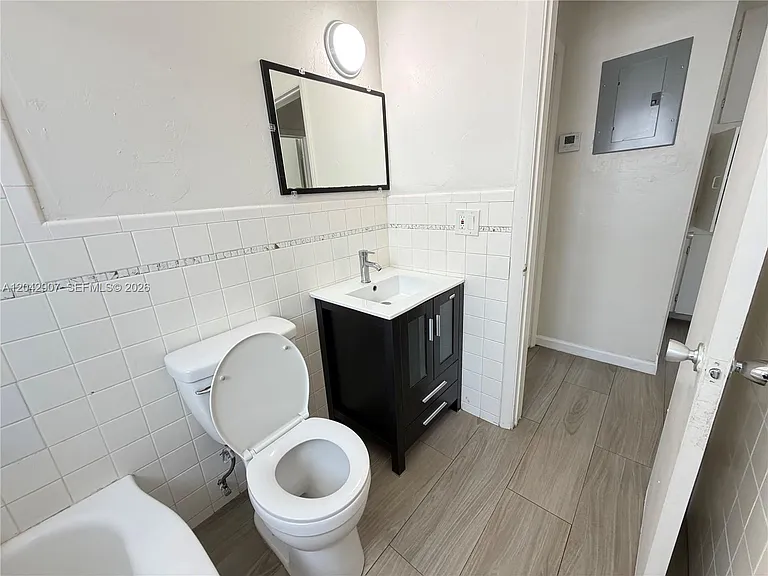 1821 N 17th Ct #20 — Photo 19