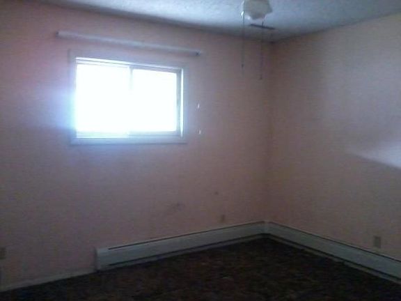 5th image of 340 French St
