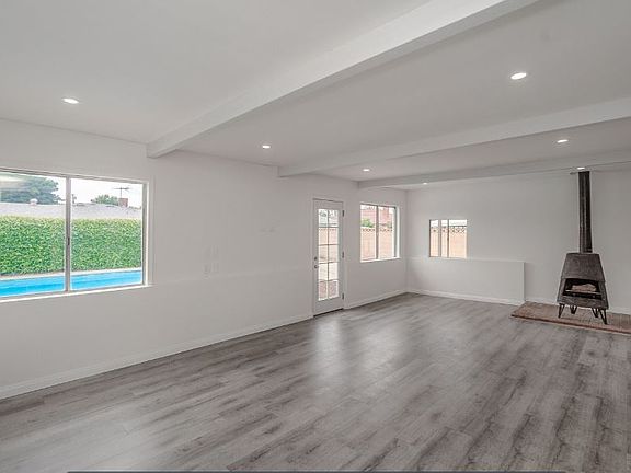 3rd image of 1208 W Service Ave