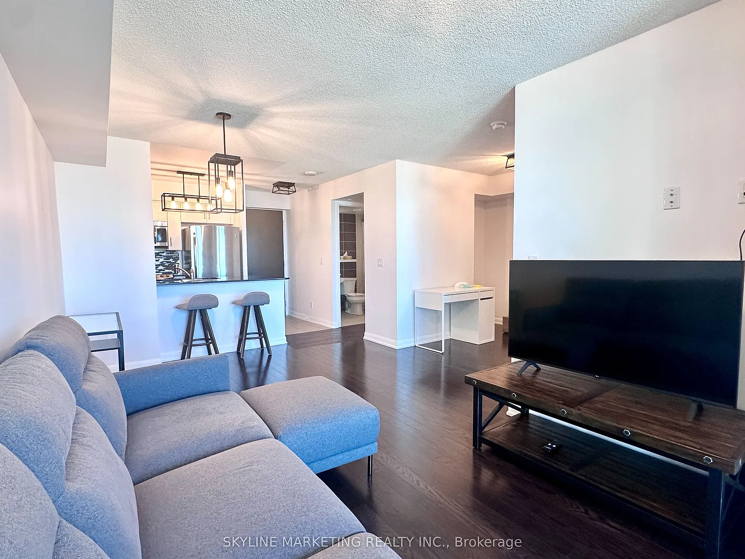 2 bed, $2,450 — Photo 4