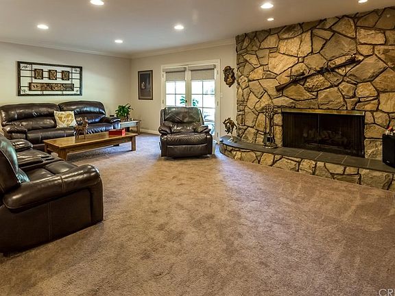 4th image of 10339 Siesta Dr