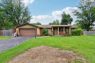 E Southport Rd-2805-001.jpg