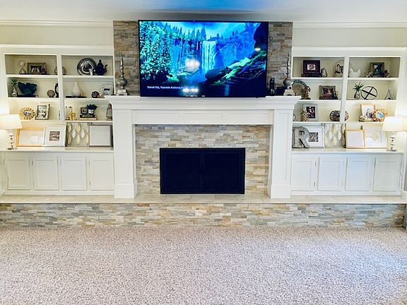 2nd image of 904 Skyline Dr