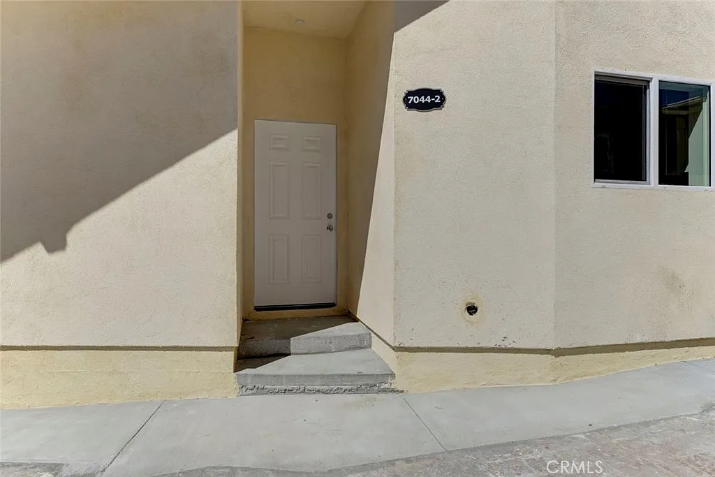 2 bed, 1250 sqft, $3,000 — Photo 2