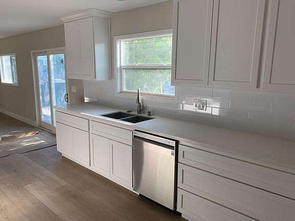 5th image of 7395 Santee Ave