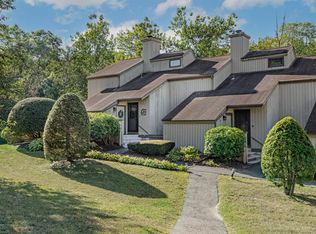 380 Old Waterbury Rd APT 17, Southbury, CT 06488