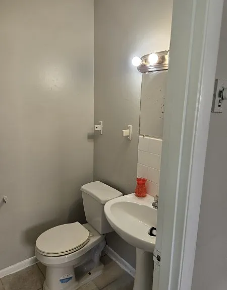 550 Harding Pl #A107 — Photo 7