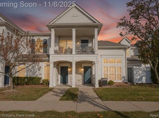 7104 Addington Dr, Walled Lake, MI
