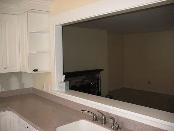 Kitchen, Pass Through