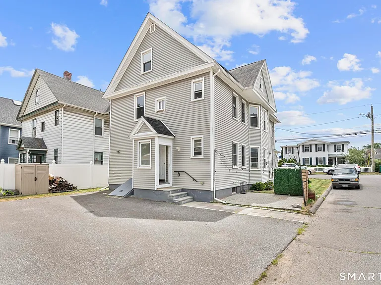 768 Stratford Ave #2 — Photo 2