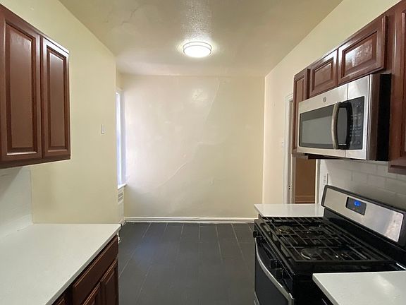 5th image of 55 Winthrop St APT 5B