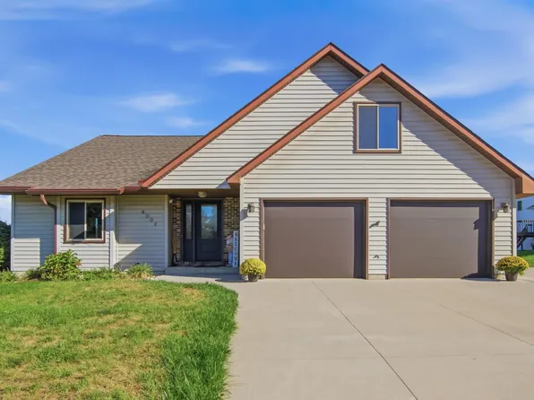 4002 Oak Knoll Dr, Eau Claire, WI 54701