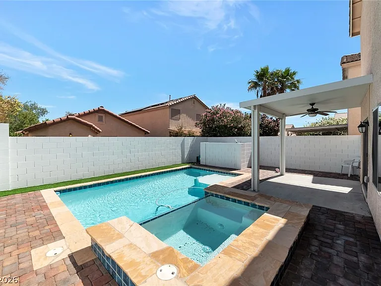 9632 Gatesville Ave — Photo 3