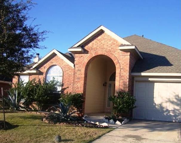 1st image of 309 Magnolia Estates Dr