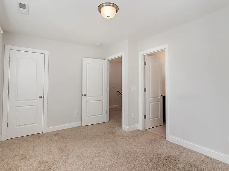 620 Parkington Ln — Photo 34