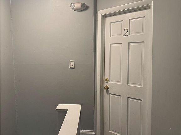 3rd image of 128 Terrace Avenue