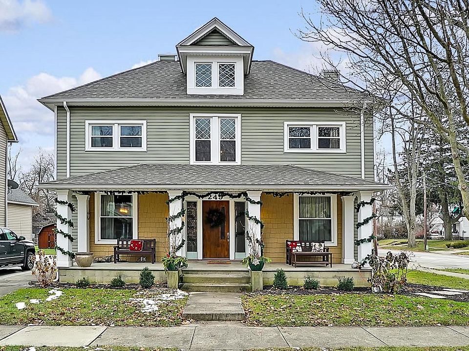 1st image of 249 W Lincoln Ave