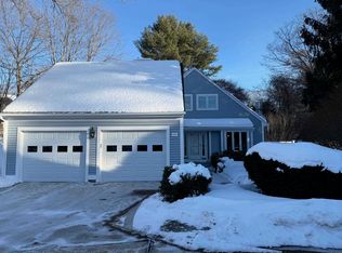 555 Straw Hill Rd, Manchester, NH 03104