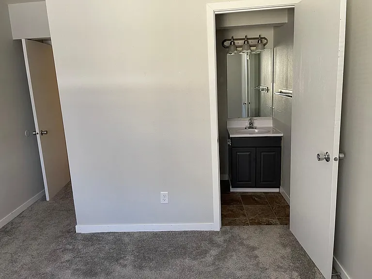 404 S Gilbert St #833 — Photo 6