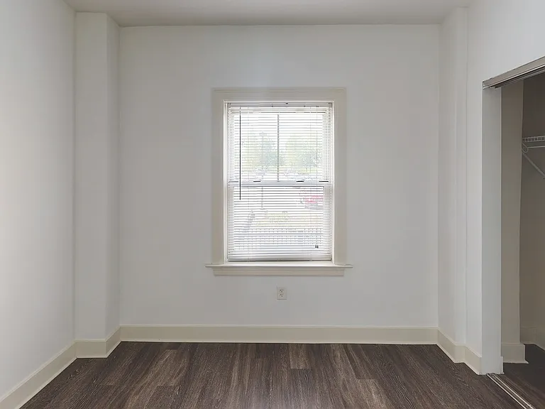 Clyde Manor — Photo 83