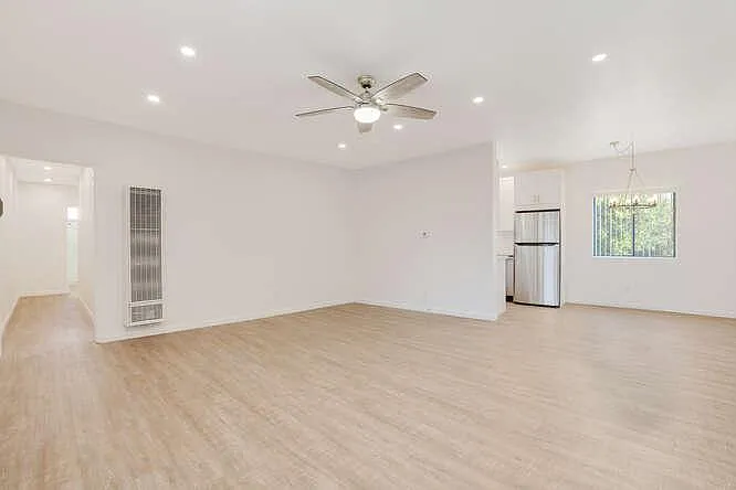 2 bed, 1.5 bath, 1200 sqft, $2,795 — Photo 2
