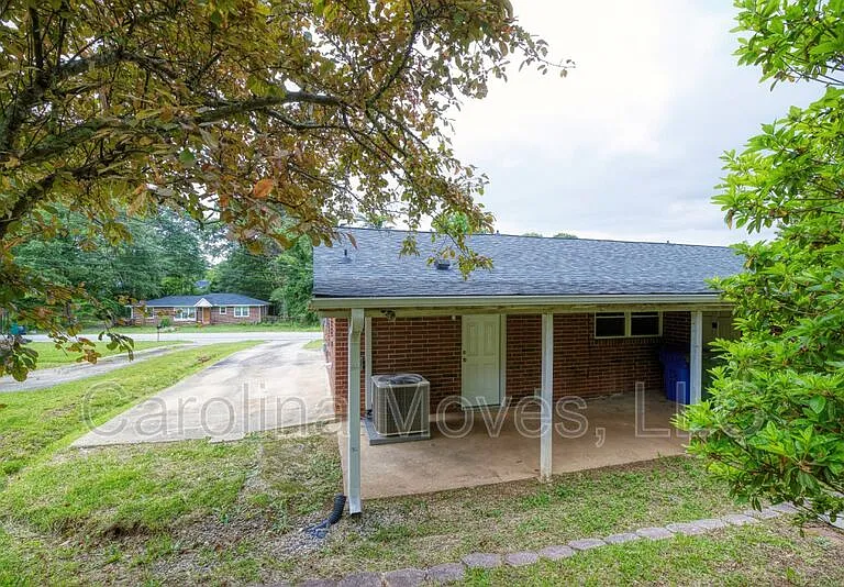 130 Pleasant Dr #A — Photo 20