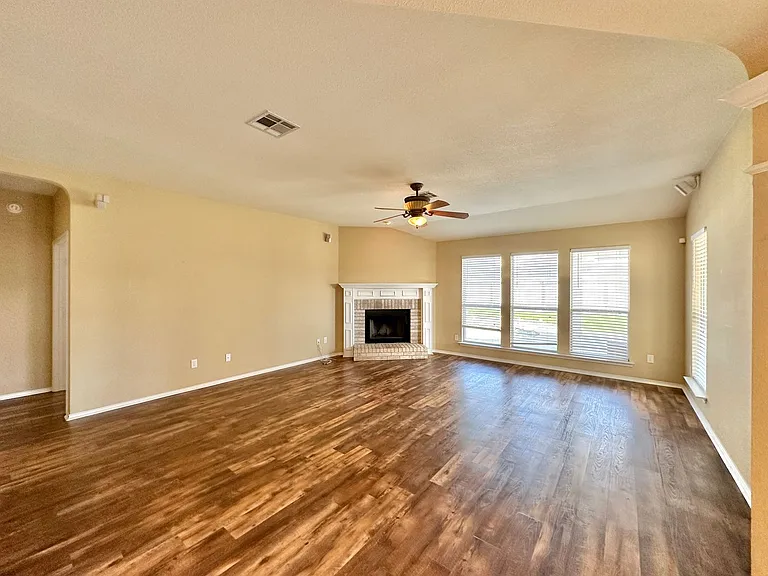 102 W Great Plains Trl — Photo 11