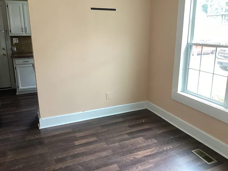 3314 Madison Ave — Photo 3