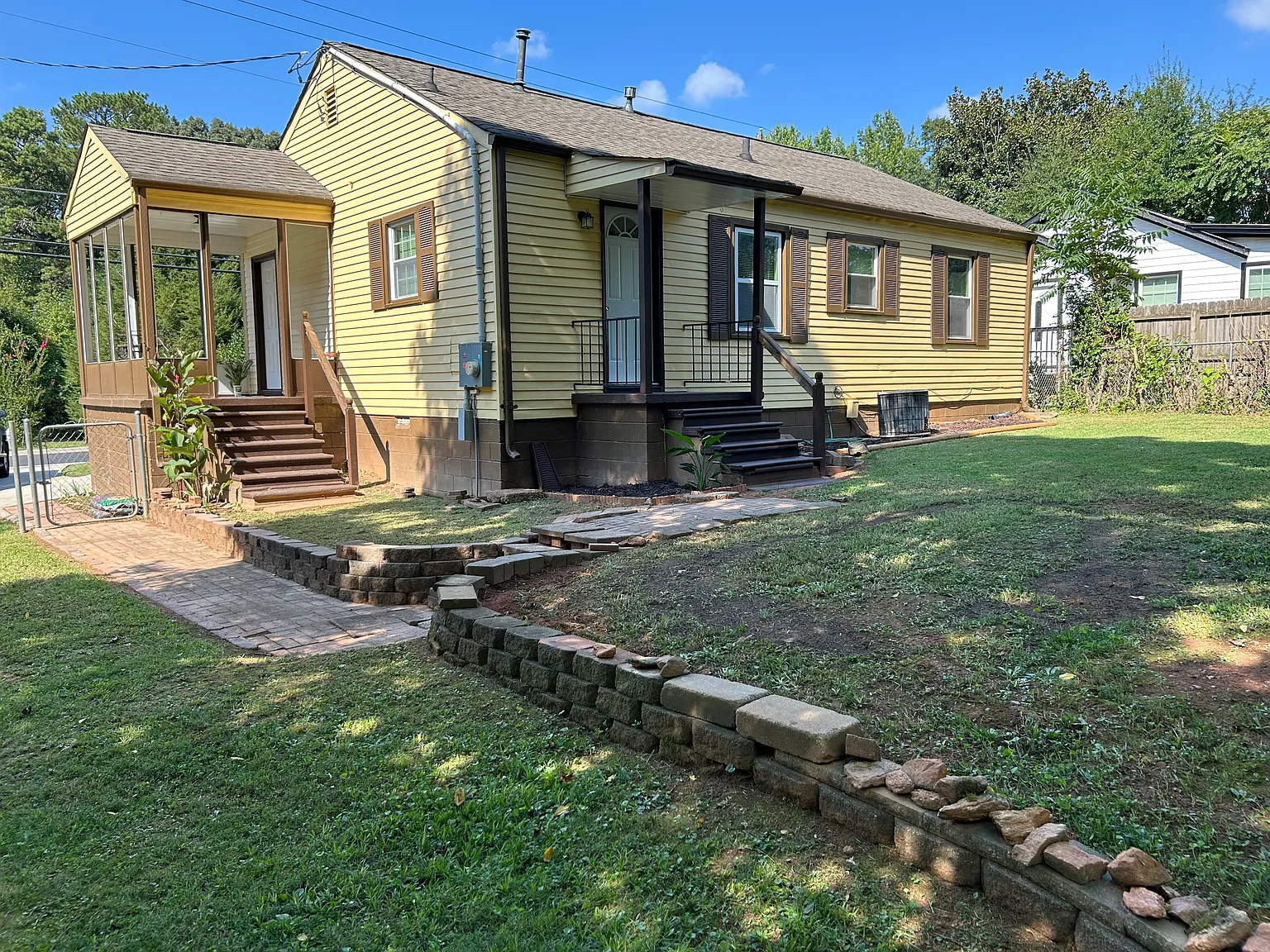 2 bed, 1048 sqft, $1,850 — Photo 3