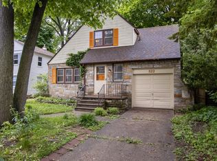 522 Sycamore Ln, East Lansing, MI 48823