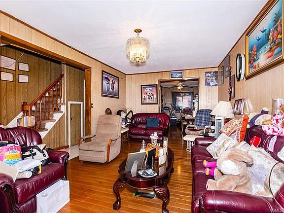 4th image of 3926 Carpenter Ave