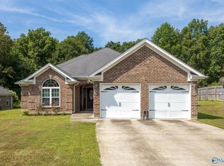 30 Saint Sebastian Dr, Cullman, AL 35057