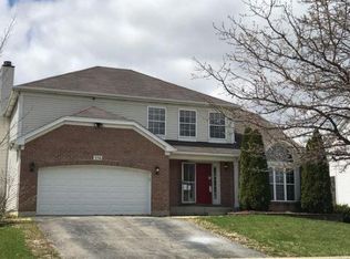 356 Century Dr, Oswego, IL 60543