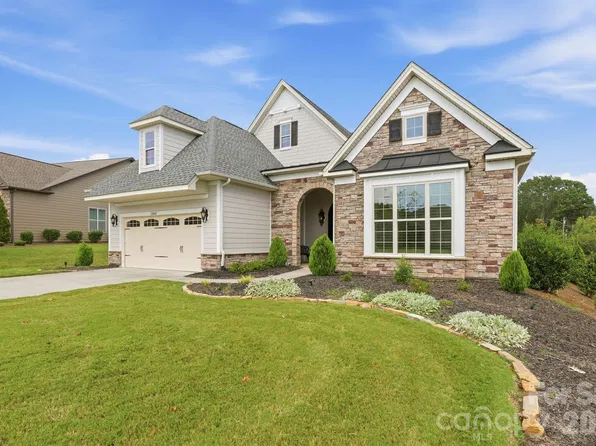 12047 Cove Ct, Charlotte, NC 28278