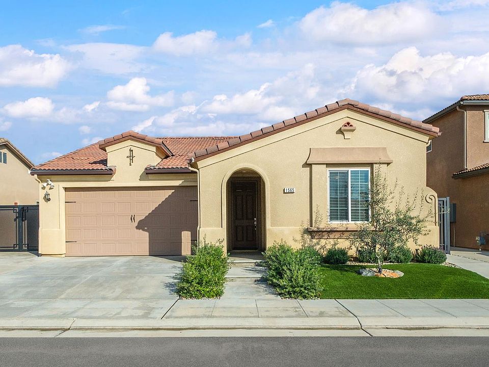 1st image of 1565 N Kaweah Ave