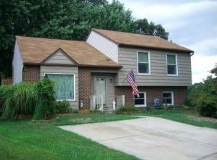 11 Red Bud Ct, Baltimore, MD 21221