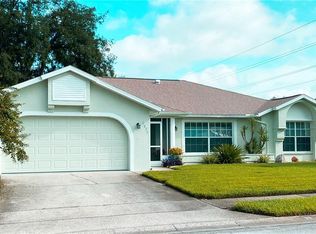 8035 Hutchinson Dr, New Port Richey, FL 34653