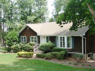 7 Lodge Rd, Briarcliff Manor, NY 10510