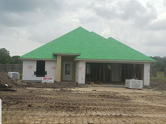 2nd image of 122 Jaylon Dr
