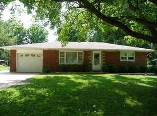 1346 N Evergreen Ln, Columbia, IL 62236