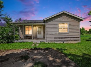 1724 N Ave S, Freeport, TX 77541